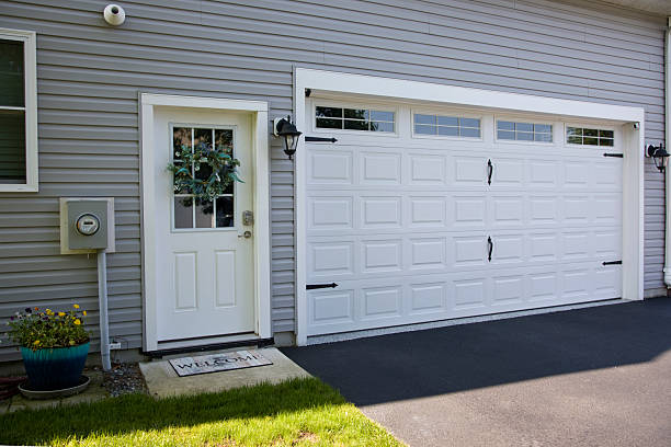 24/7 Emergency Garage Door Panel Replacement experts in Mont Alto, PA